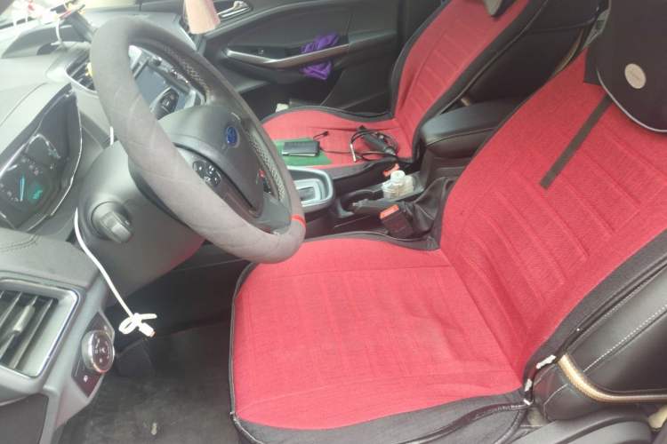 Used Ford Escort 2015 1.5L Automatic Fashion Model Left Front Seat