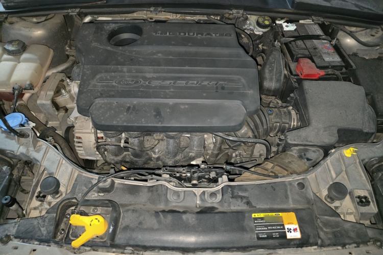 Used Ford Escort 2015 1.5L Automatic Comfort Edition Engine Bay
