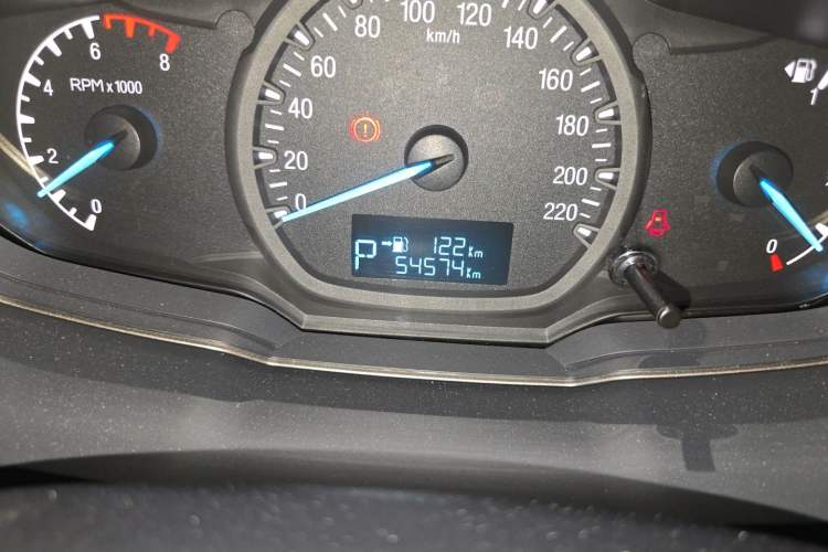 Used Ford Escort 2015 1.5L Automatic Comfort Edition Odometer Close Up