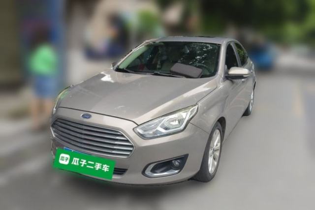 Ojetý Ford Escort 2015 1.5L Automatic Fashion Model