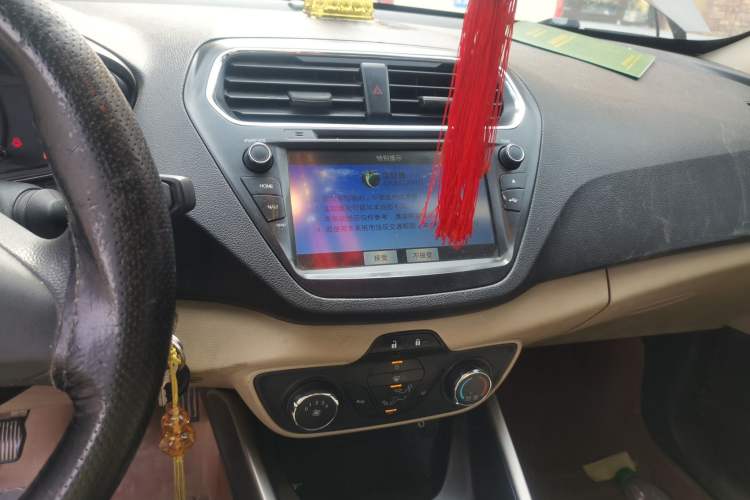Used Ford Escort 2015 1.5L Manual Comfort Model Audio And AC Panel