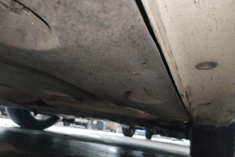Used Ford Escort 2015 1.5L Automatic Fashion Model Chassis Front Right