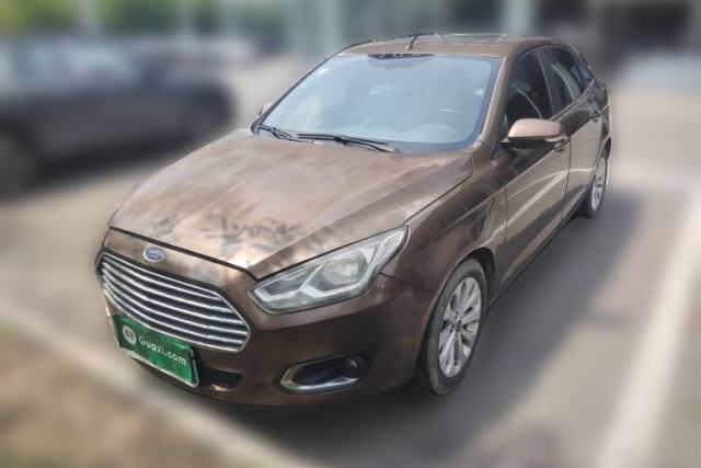 Ojetý Ford Escort 2015 1.5L Automatic Fashion Model