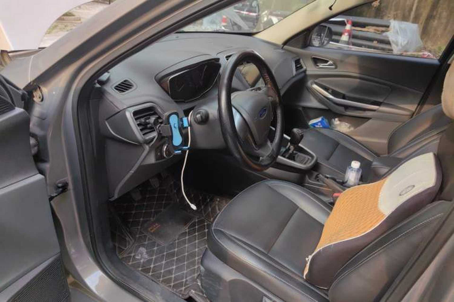 Used Ford Escort 2015 1.5L Manual Fashion Edition Driver Seat