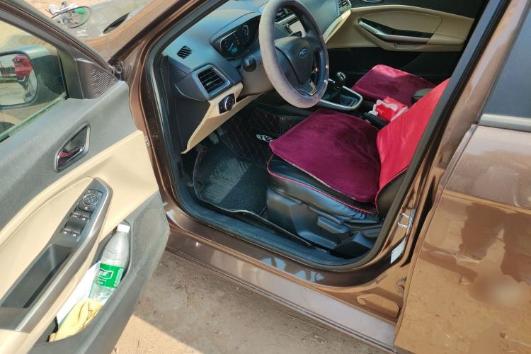 Used Ford Escort 2015 1.5L Manual Comfort Model Driver Seat