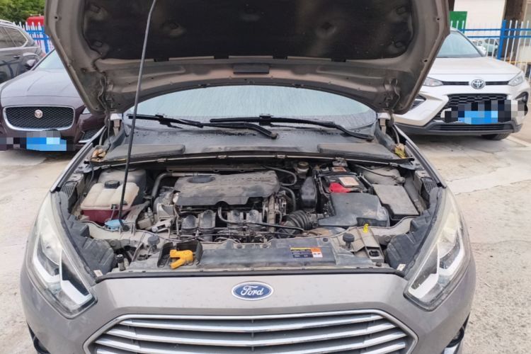 Used Ford Escort 2015 1.5L Automatic Fashion Model Engine Bay
