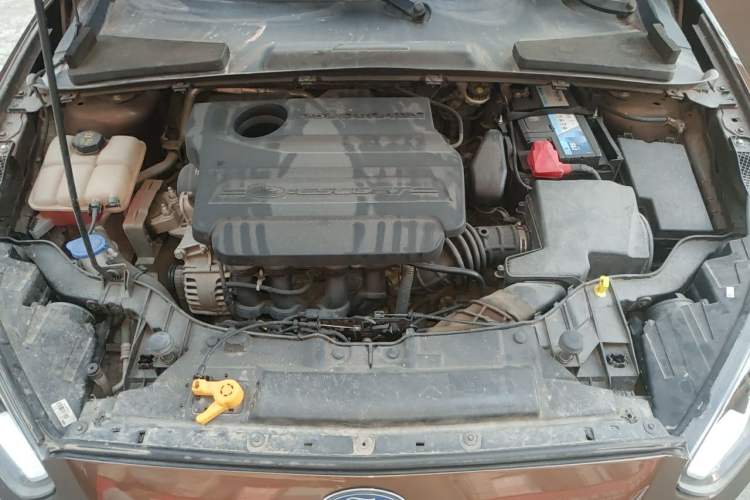 Used Ford Escort 2015 1.5L Automatic Fashion Model Engine Bay