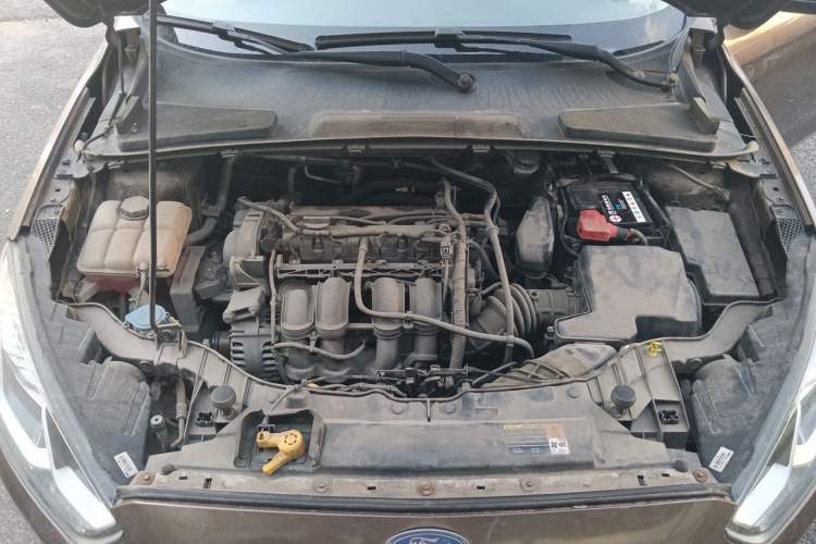 Used Ford Escort 2015 1.5L Automatic Comfort Edition Engine Bay