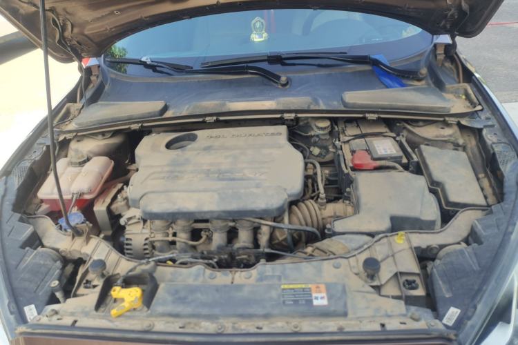 Used Ford Escort 2015 1.5L Manual Comfort Model Engine Bay