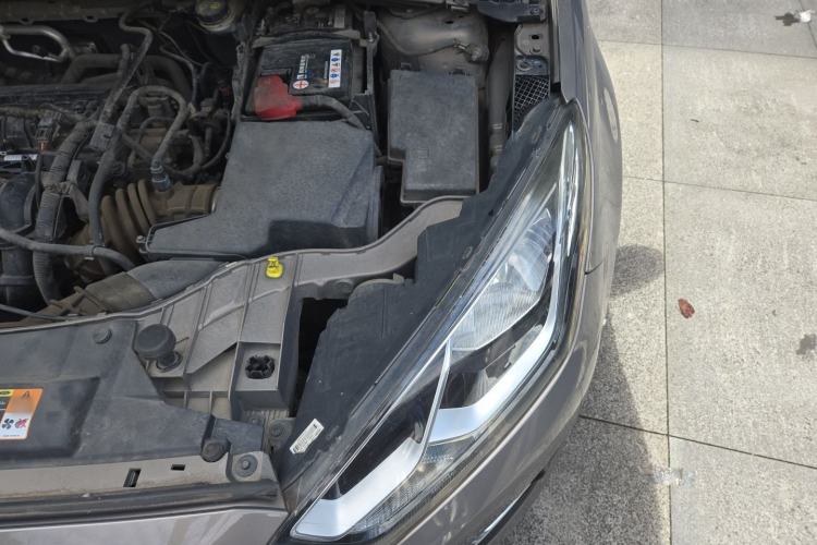 Used Ford Escort 2015 1.5L Manual Fashion Edition Engine Bay Left