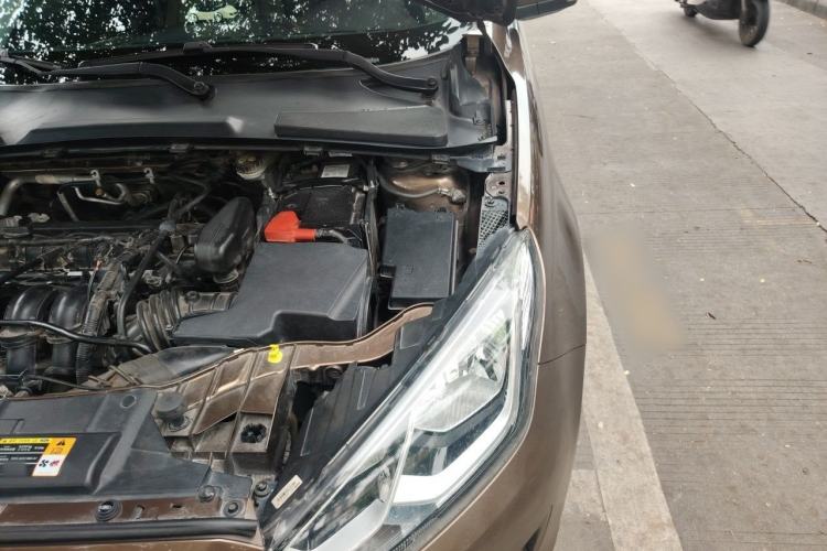 Used Ford Escort 2015 1.5L Automatic Comfort Edition Engine Bay Left