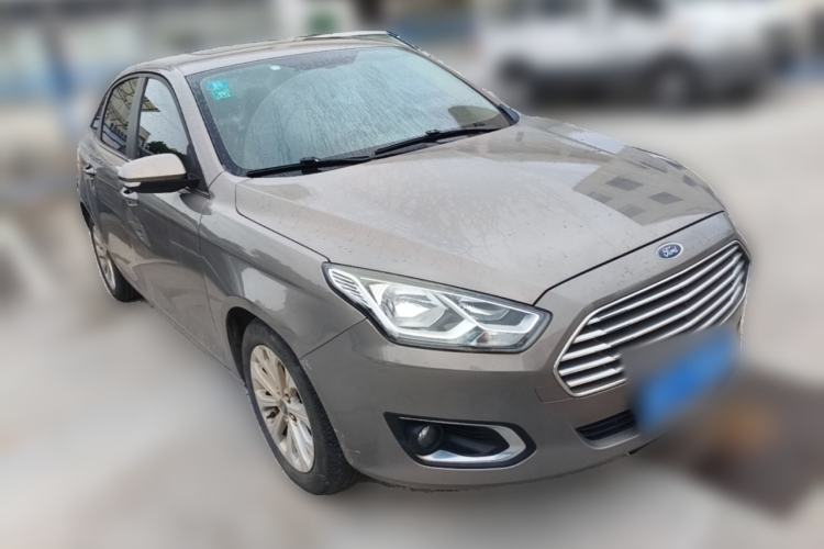Used Ford Escort 2015 1.5L Automatic Fashion Model Front Right 45 Deg
