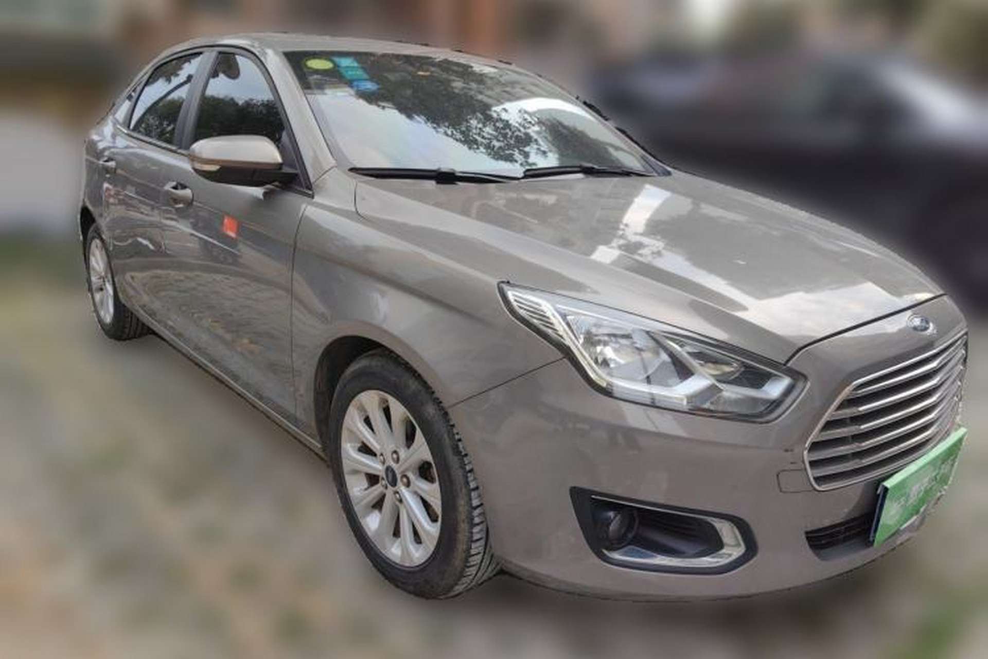 Used Ford Escort 2015 1.5L Manual Fashion Edition Front Right 45 Deg