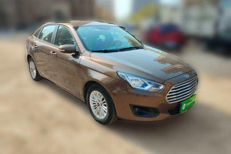 Used Ford Escort 2015 1.5L Manual Comfort Model Front Right 45 Deg