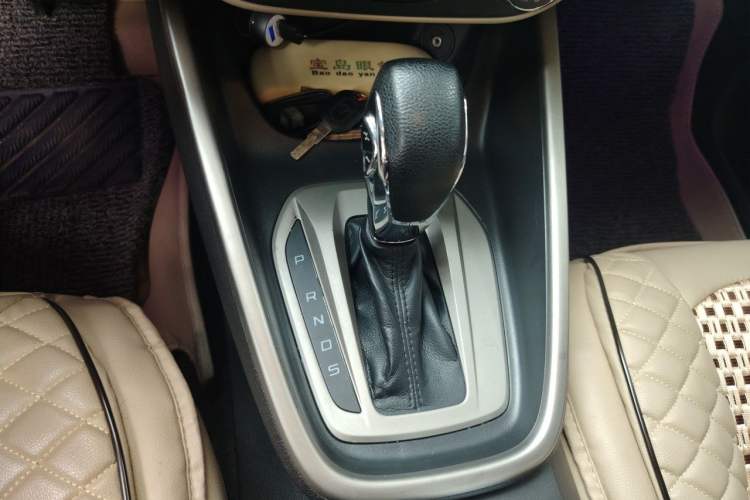 Used Ford Escort 2015 1.5L Automatic Comfort Edition Gear Lever