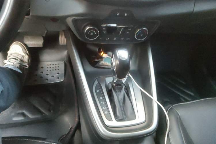 Used Ford Escort 2015 1.5L Automatic Fashion Model Gear Lever