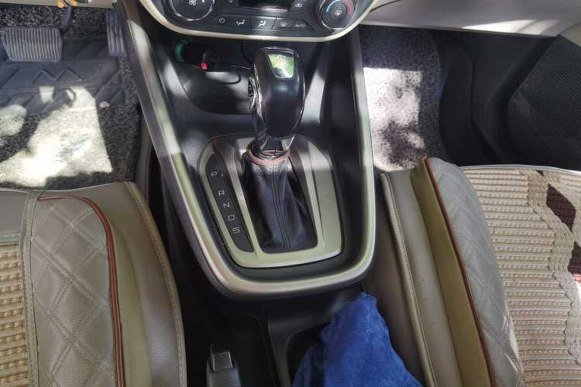 Used Ford Escort 2015 1.5L Automatic Fashion Model Gear Lever