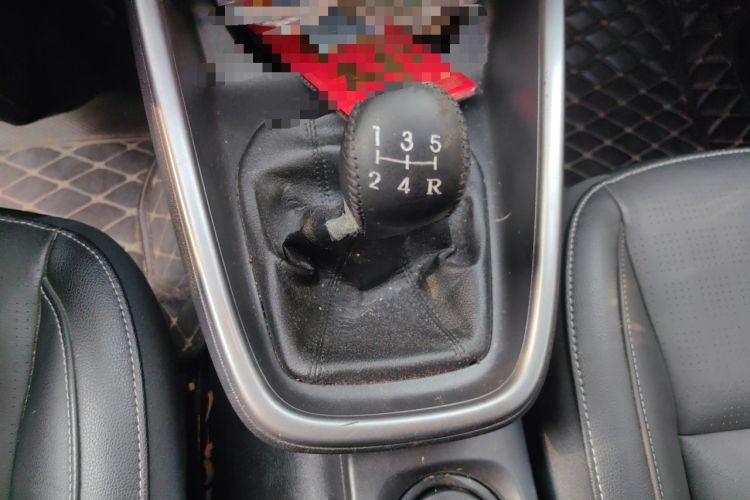 Used Ford Escort 2015 1.5L Manual Fashion Edition Gear Lever