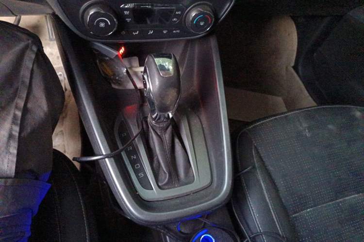 Used Ford Escort 2015 1.5L Automatic Fashion Model Gear Lever