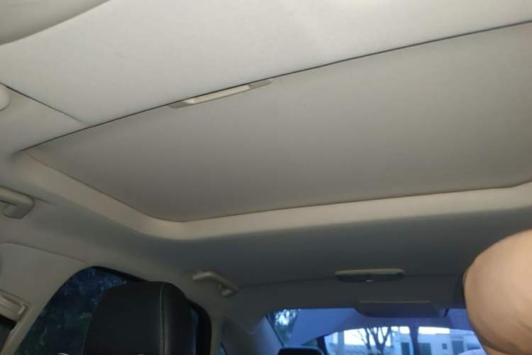 Used Ford Escort 2015 1.5L Automatic Fashion Model Headliner