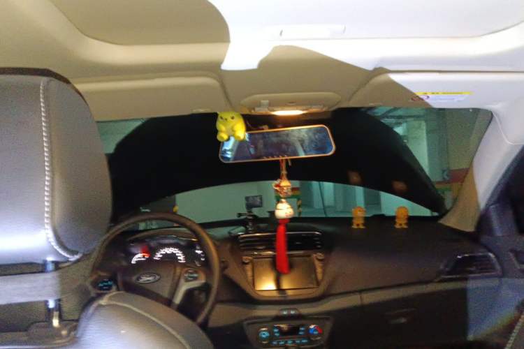 Used Ford Escort 2015 1.5L Automatic Fashion Model Headliner