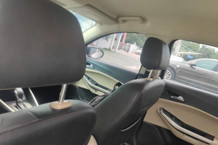 Used Ford Escort 2015 1.5L Automatic Comfort Edition Headliner
