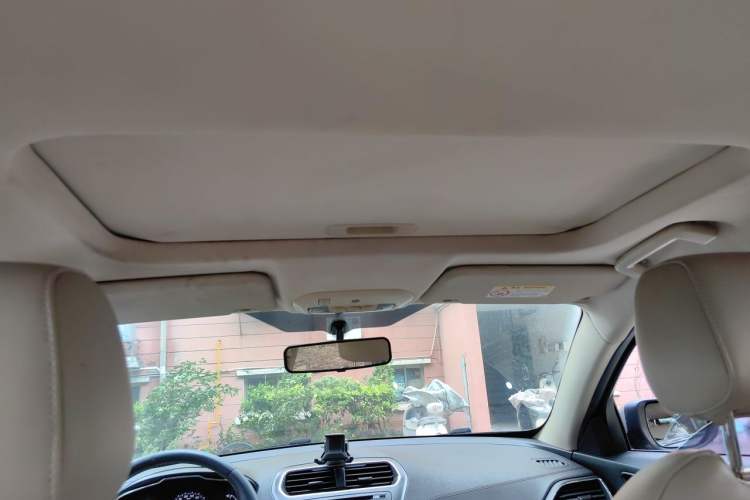 Used Ford Escort 2015 1.5L Automatic Fashion Model Headliner