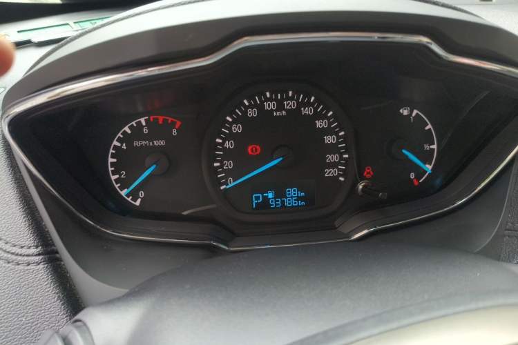 Used Ford Escort 2015 1.5L Automatic Fashion Model Instrument Cluster