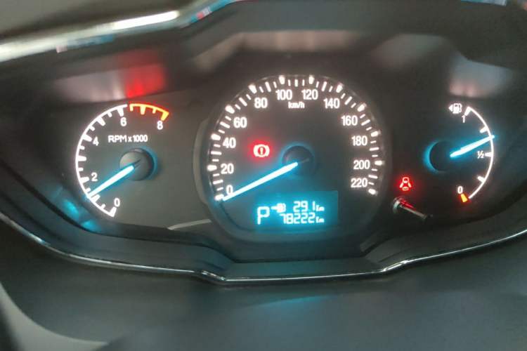Used Ford Escort 2015 1.5L Automatic Fashion Model Instrument Cluster