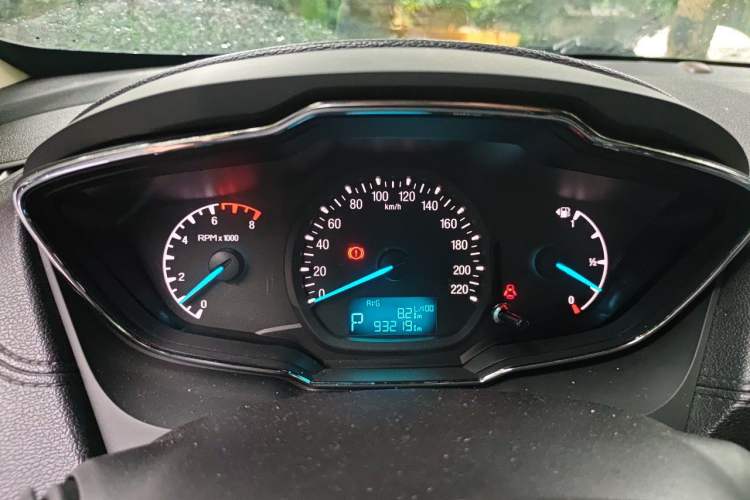 Used Ford Escort 2015 1.5L Automatic Fashion Model Instrument Cluster