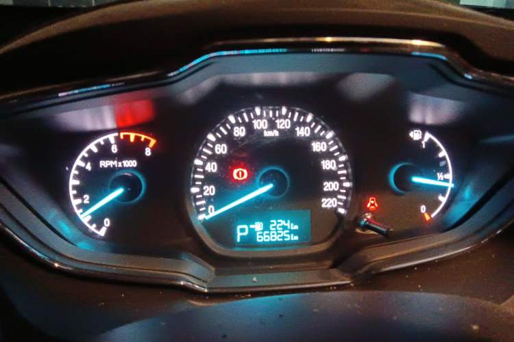Used Ford Escort 2015 1.5L Automatic Fashion Model Instrument Cluster