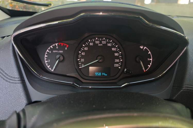 Used Ford Escort 2015 1.5L Automatic Fashion Model Instrument Cluster