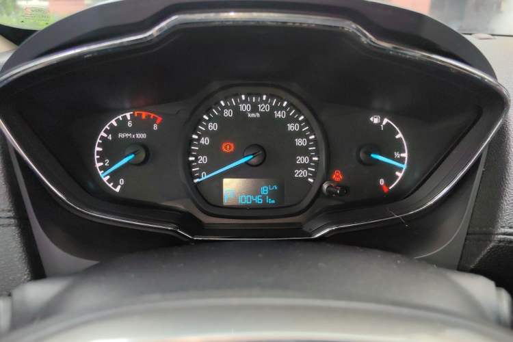 Used Ford Escort 2015 1.5L Automatic Fashion Model Instrument Cluster