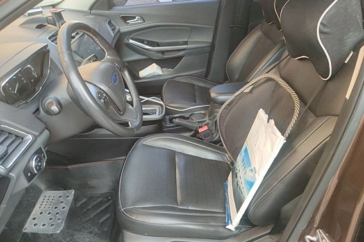 Used Ford Escort 2015 1.5L Automatic Fashion Model Left Front Seat