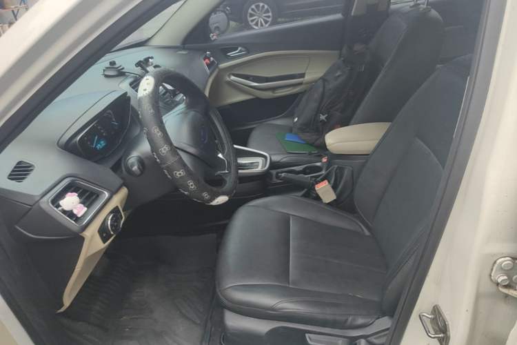 Used Ford Escort 2015 1.5L Automatic Comfort Edition Left Front Seat