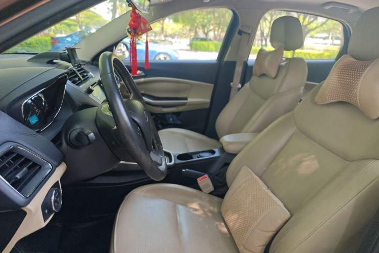 Used Ford Escort 2015 1.5L Automatic Fashion Model Left Front Seat