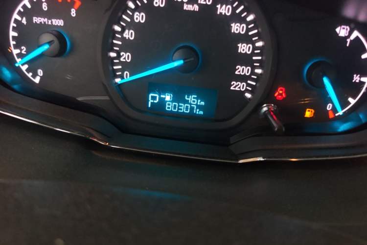 Used Ford Escort 2015 1.5L Automatic Fashion Model Odometer Close Up