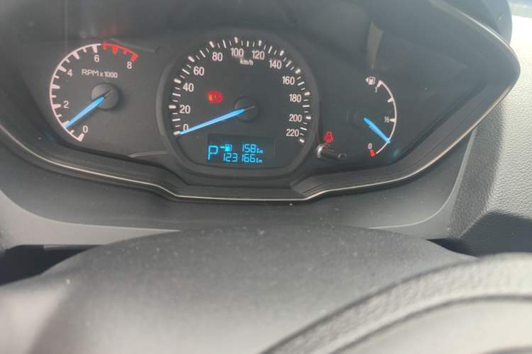 Used Ford Escort 2015 1.5L Automatic Comfort Edition Odometer Close Up