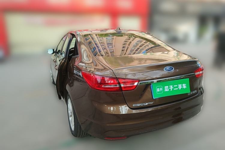 Used Ford Escort 2015 1.5L Automatic Fashion Model Rear Left 45 Deg