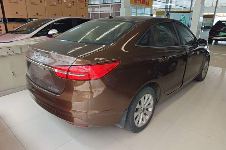 Used Ford Escort 2015 1.5L Automatic Fashion Model Rear Right 45 Deg