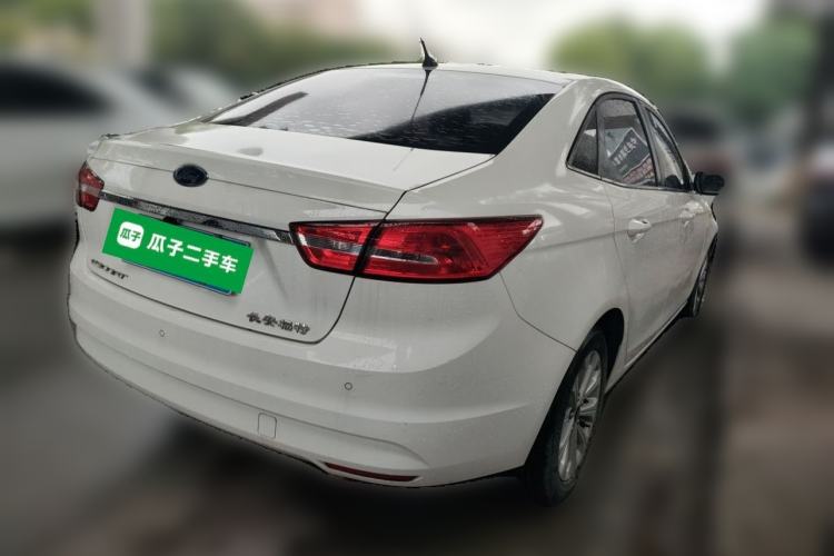 Used Ford Escort 2015 1.5L Automatic Fashion Model Rear Right 45 Deg