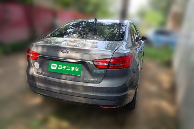 Used Ford Escort 2015 1.5L Automatic Fashion Model Rear Right 45 Deg