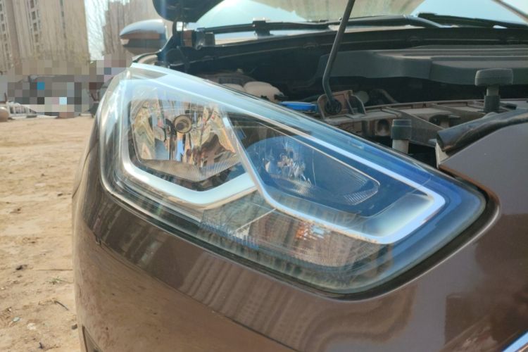 Used Ford Escort 2015 1.5L Manual Comfort Model Right Front Headlight