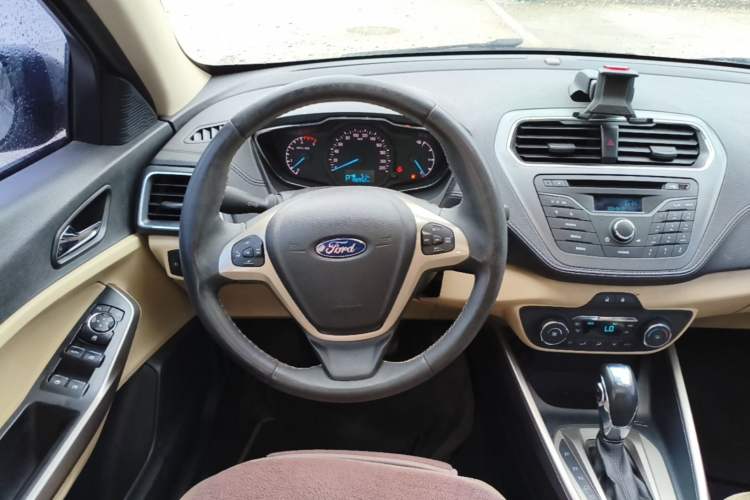 Used Ford Escort 2015 1.5L Automatic Fashion Model Steering Wheel