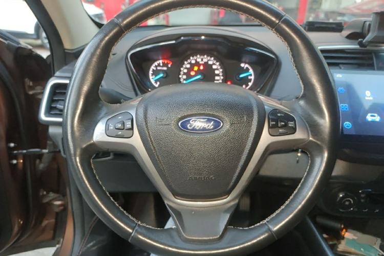 Used Ford Escort 2015 1.5L Automatic Fashion Model Steering Wheel
