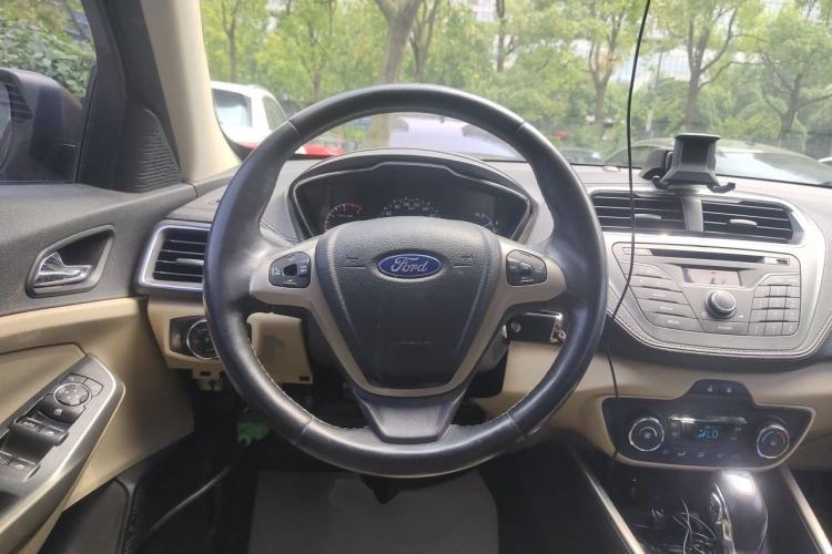 Used Ford Escort 2015 1.5L Automatic Fashion Model Steering Wheel