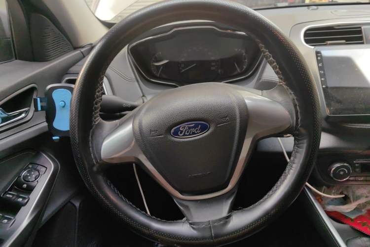 Used Ford Escort 2015 1.5L Manual Fashion Edition Steering Wheel