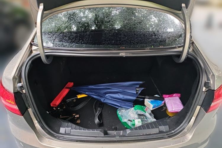 Used Ford Escort 2015 1.5L Automatic Fashion Model Trunk
