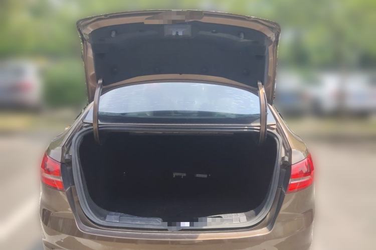 Used Ford Escort 2015 1.5L Automatic Fashion Model Trunk
