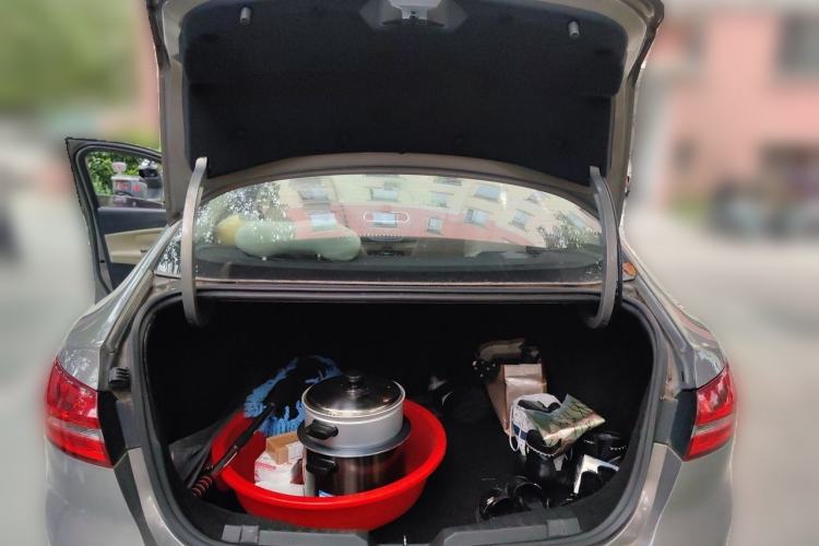 Used Ford Escort 2015 1.5L Automatic Fashion Model Trunk